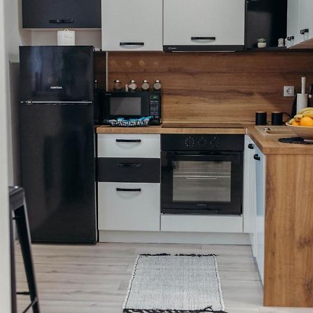 Holy Appartement Ðakovo Buitenkant foto