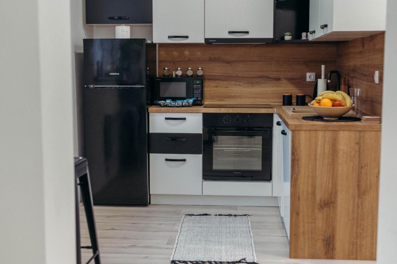 Holy Appartement Ðakovo Buitenkant foto